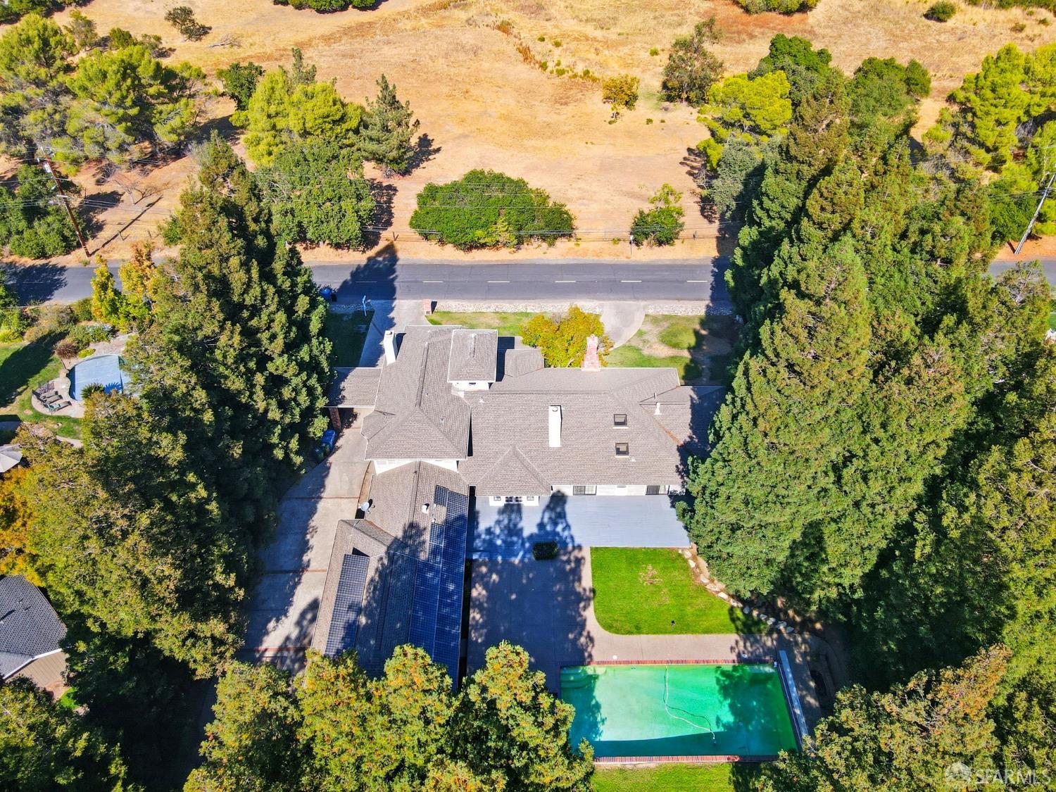 Detail Gallery Image 6 of 79 For 165 Pine Creek Rd, Walnut Creek,  CA 94598 - 4 Beds | 3/1 Baths