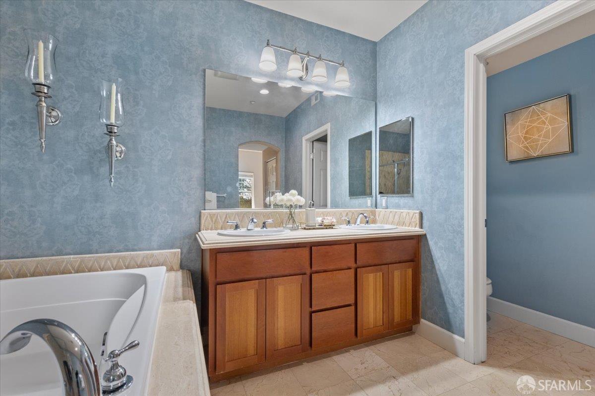 Detail Gallery Image 25 of 51 For 1287 Marcello Dr, San Jose,  CA 95131 - 1 Beds | 1/1 Baths