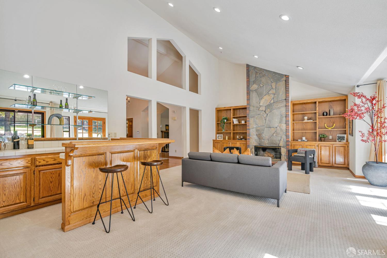 Detail Gallery Image 18 of 79 For 165 Pine Creek Rd, Walnut Creek,  CA 94598 - 4 Beds | 3/1 Baths