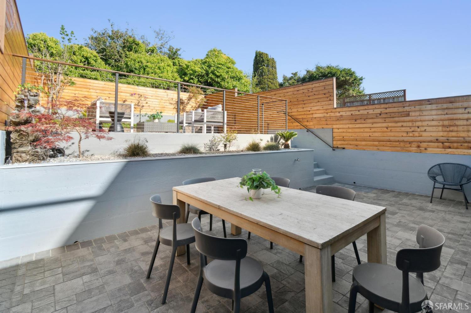 Detail Gallery Image 91 of 99 For 2042 23rd Ave, San Francisco,  CA 94116 - 3 Beds | 3/1 Baths