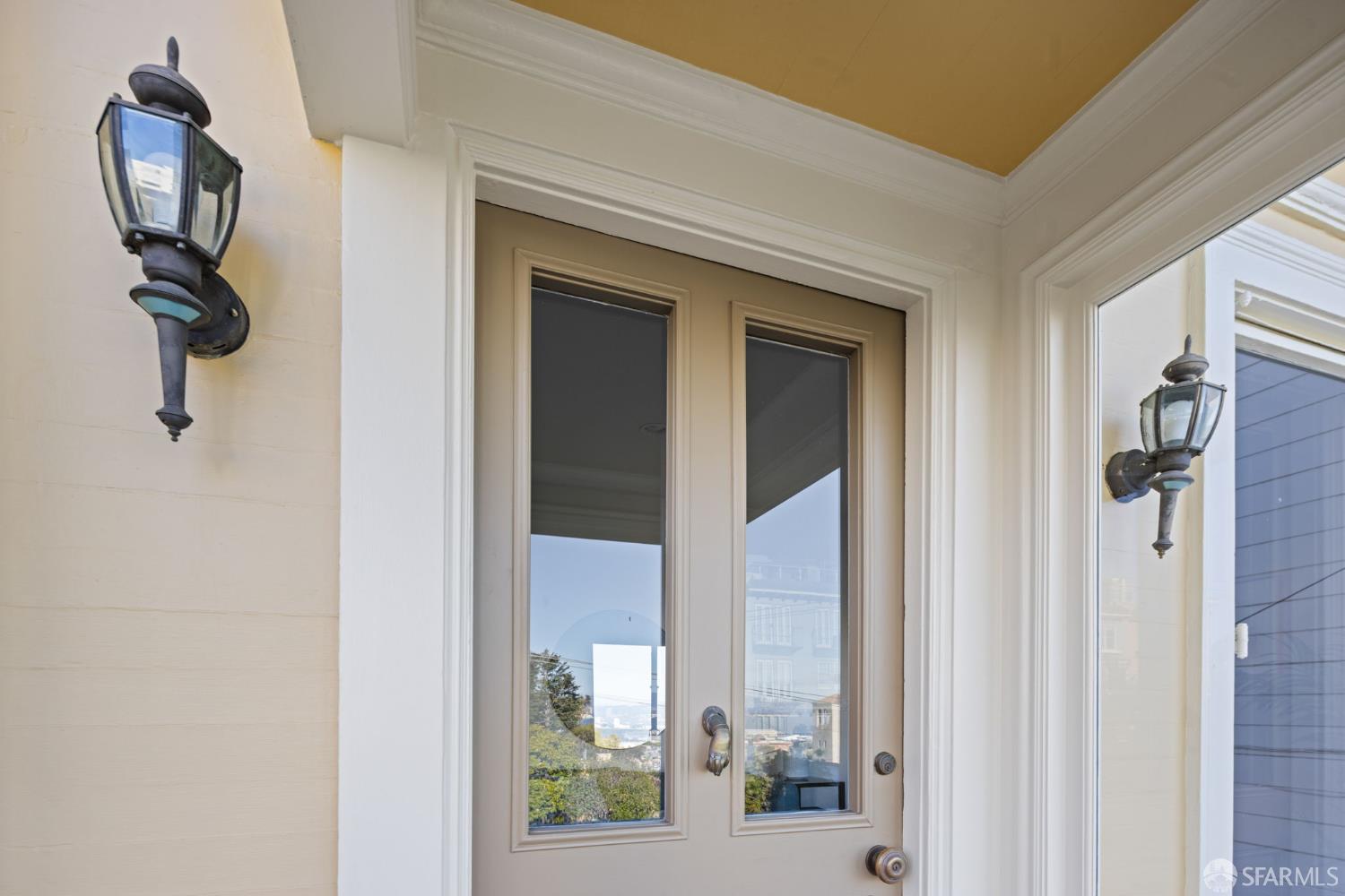 Detail Gallery Image 4 of 73 For 2341 Leavenworth St, San Francisco,  CA 94133 - 4 Beds | 4 Baths