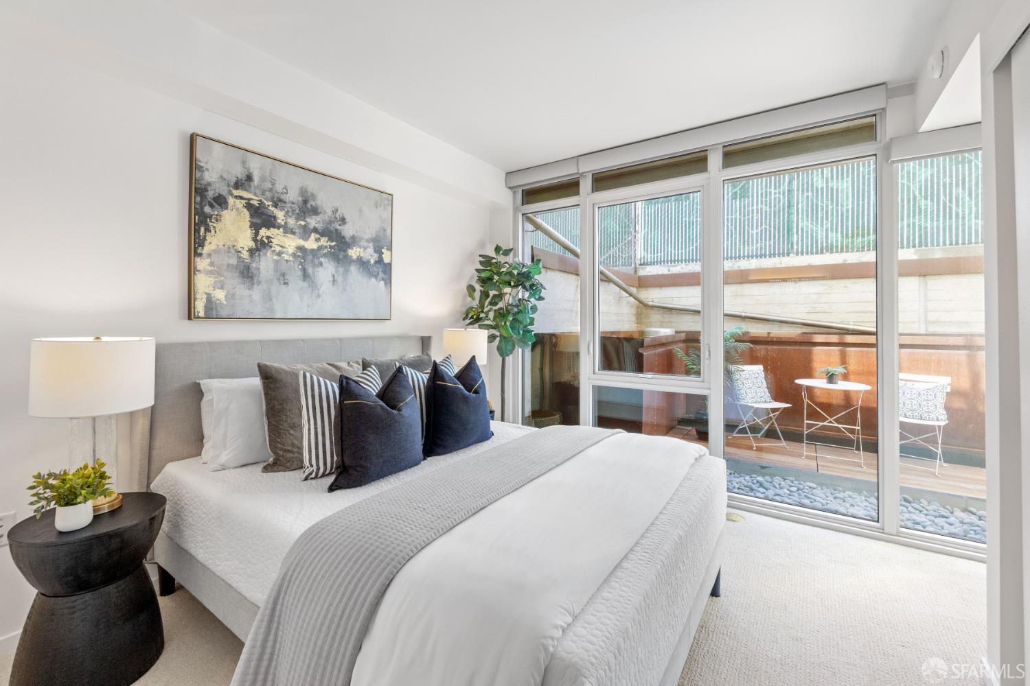 Photo #9: 425059640 Listing: Photo #9