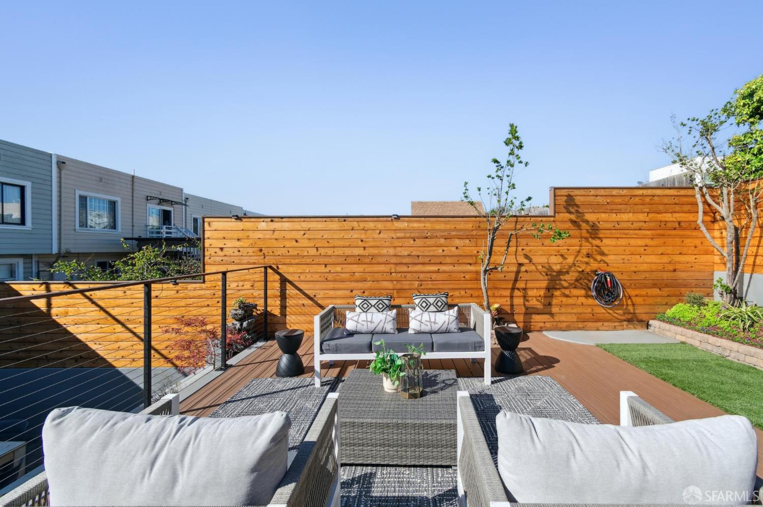 Detail Gallery Image 93 of 99 For 2042 23rd Ave, San Francisco,  CA 94116 - 3 Beds | 3/1 Baths