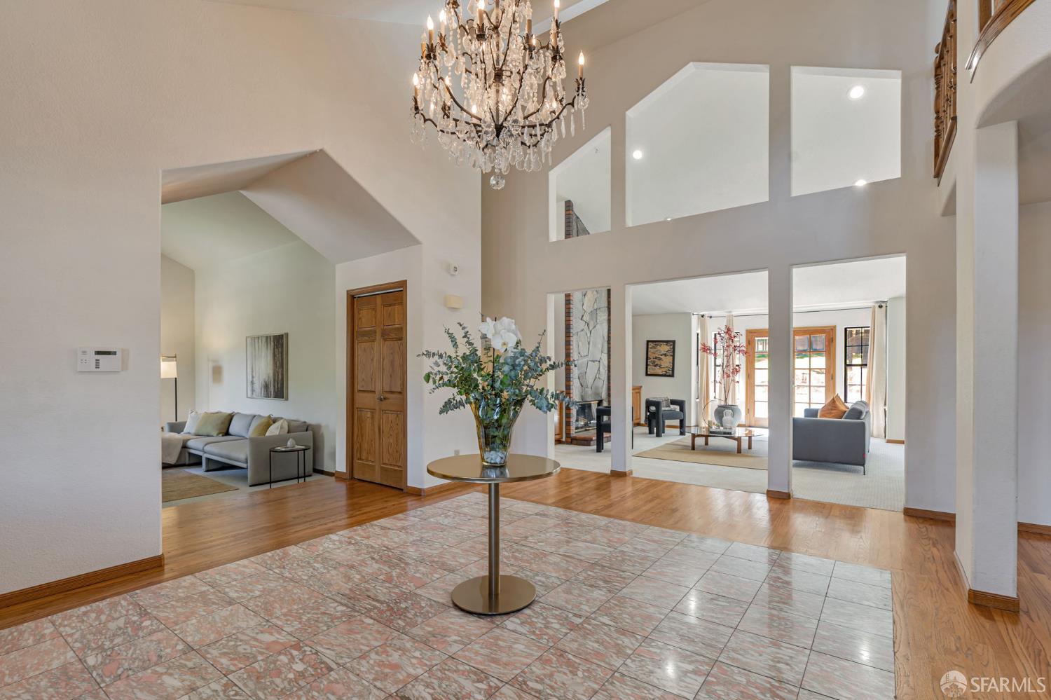 Detail Gallery Image 14 of 79 For 165 Pine Creek Rd, Walnut Creek,  CA 94598 - 4 Beds | 3/1 Baths