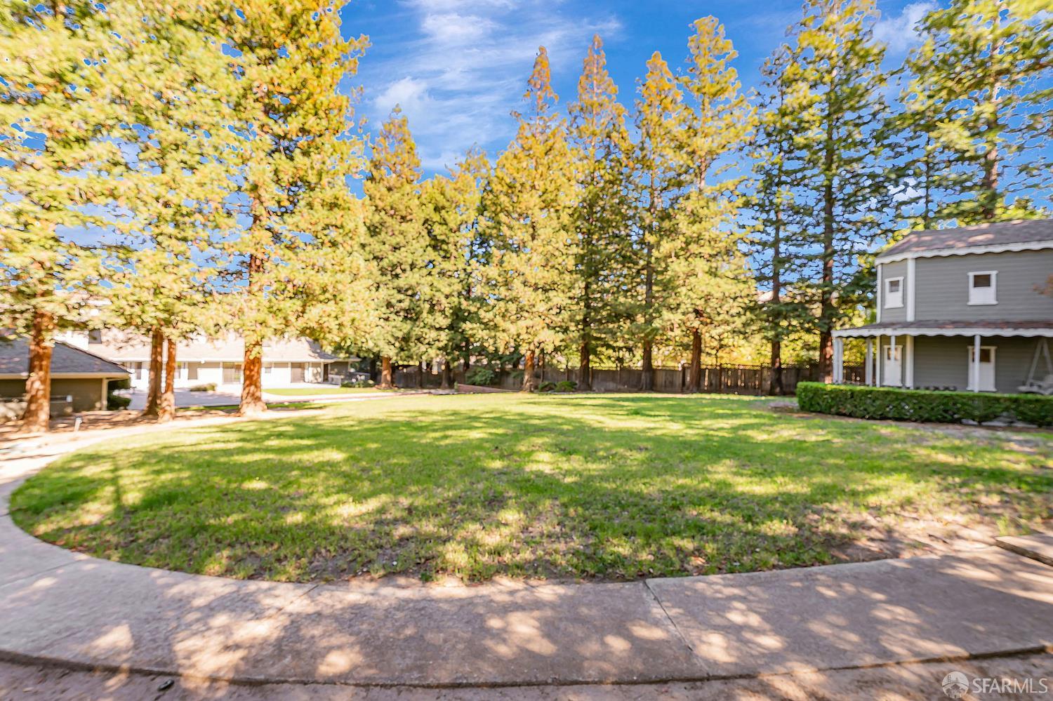 Detail Gallery Image 71 of 79 For 165 Pine Creek Rd, Walnut Creek,  CA 94598 - 4 Beds | 3/1 Baths