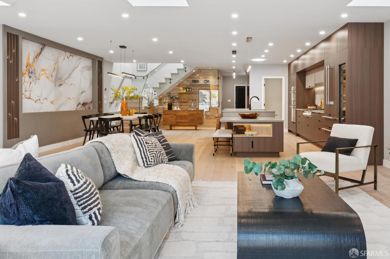 Detail Gallery Image 26 of 99 For 2042 23rd Ave, San Francisco,  CA 94116 - 3 Beds | 3/1 Baths