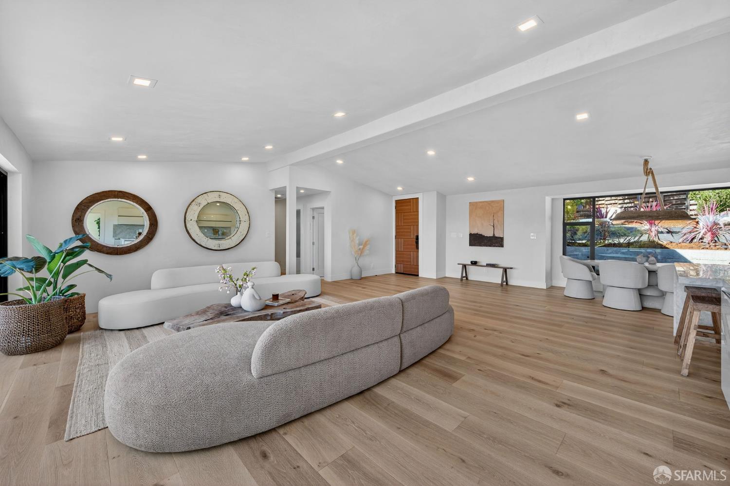 Detail Gallery Image 8 of 31 For 205 Crestview Dr, Orinda,  CA 94563 - 6 Beds | 6/1 Baths