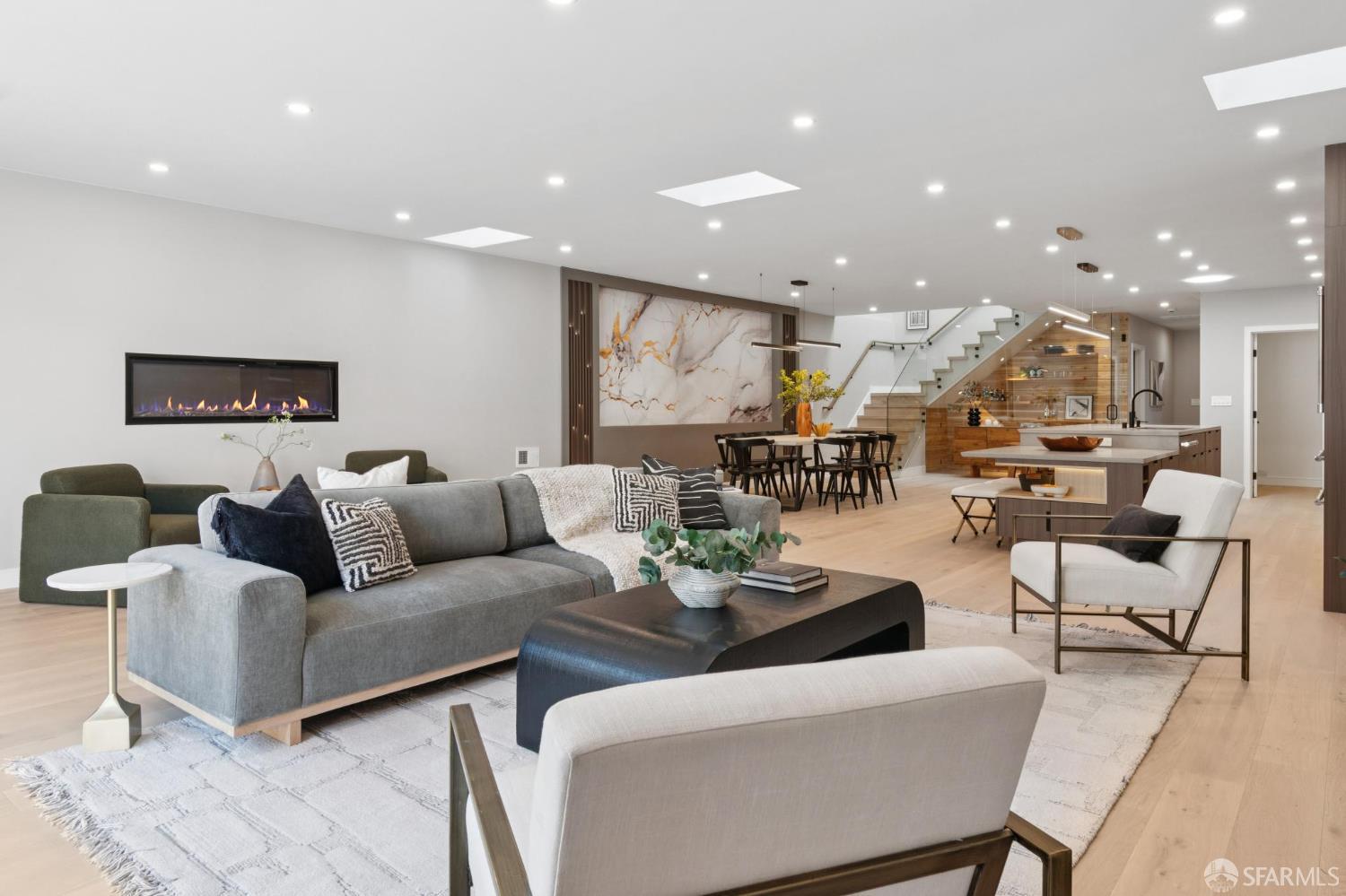 Detail Gallery Image 27 of 99 For 2042 23rd Ave, San Francisco,  CA 94116 - 3 Beds | 3/1 Baths