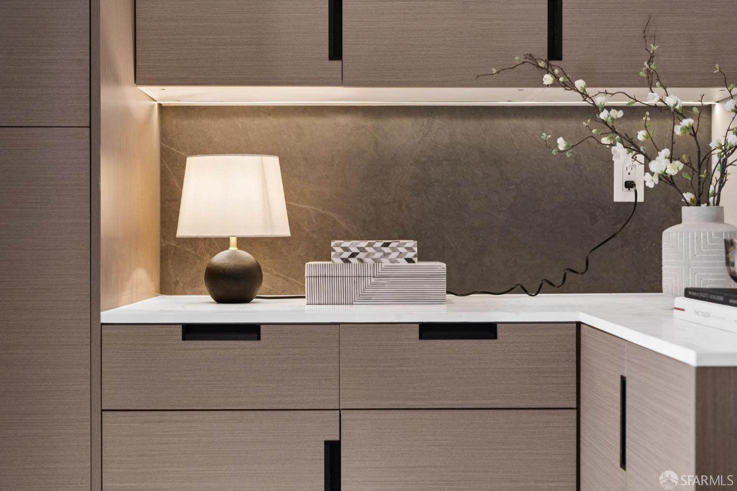 Detail Gallery Image 6 of 99 For 2042 23rd Ave, San Francisco,  CA 94116 - 3 Beds | 3/1 Baths