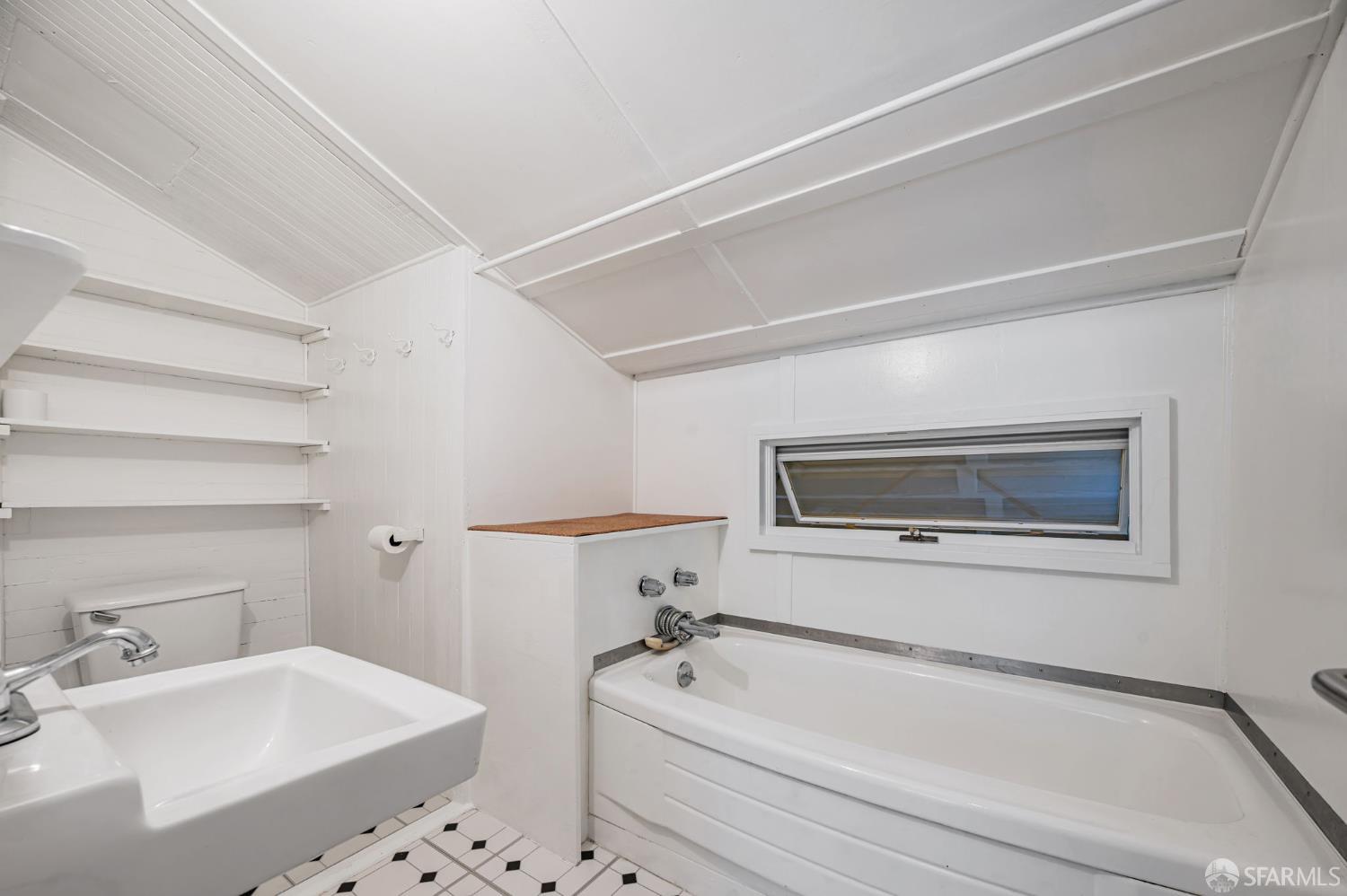 Detail Gallery Image 12 of 25 For 1315 Natoma St, San Francisco,  CA 94103 - – Beds | – Baths