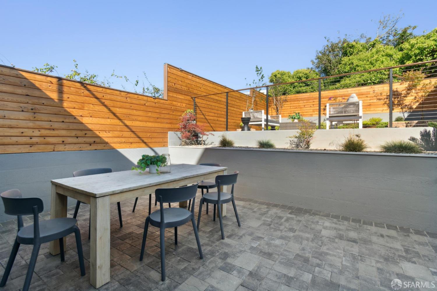 Detail Gallery Image 89 of 99 For 2042 23rd Ave, San Francisco,  CA 94116 - 3 Beds | 3/1 Baths