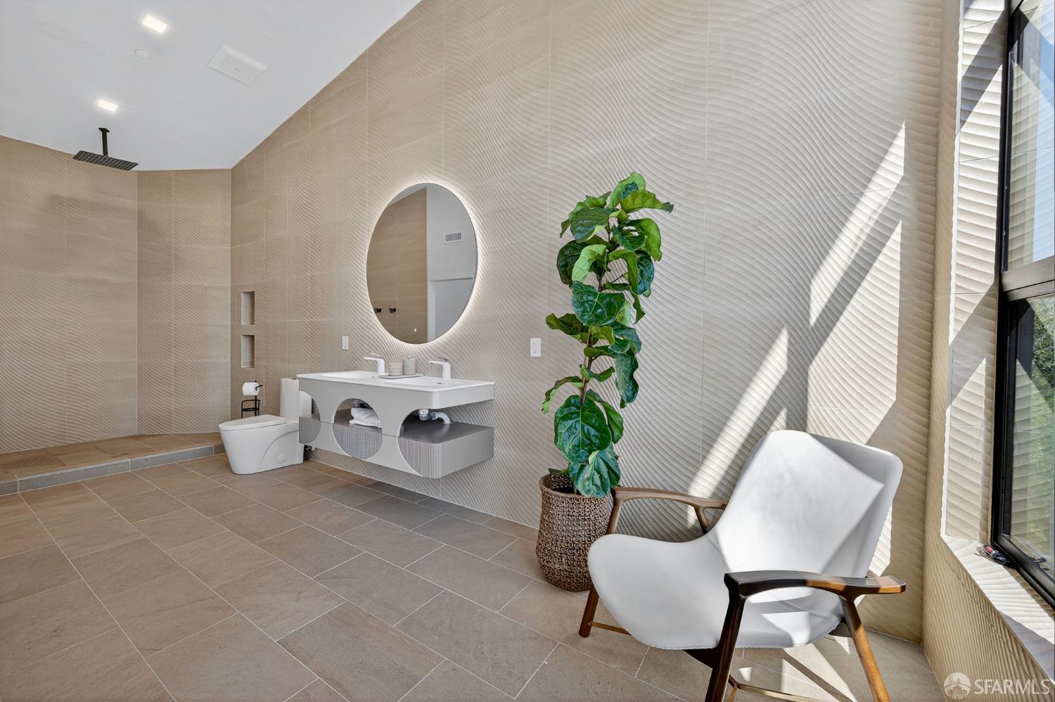 Detail Gallery Image 12 of 31 For 205 Crestview Dr, Orinda,  CA 94563 - 6 Beds | 6/1 Baths