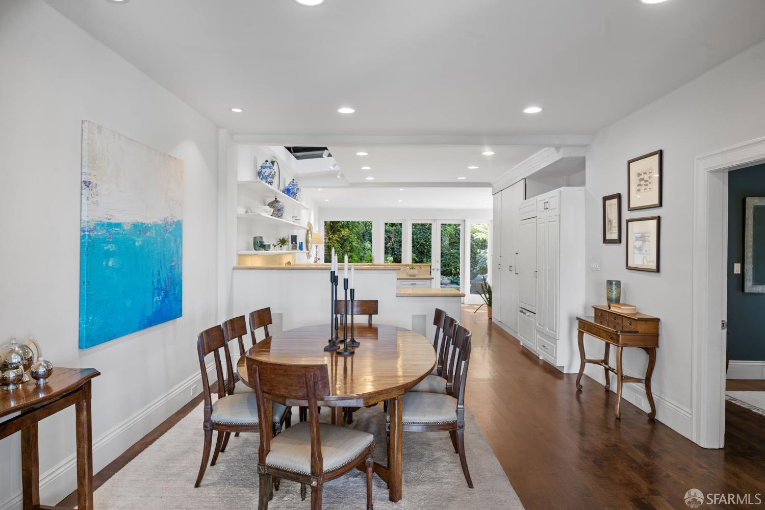 Detail Gallery Image 10 of 73 For 2341 Leavenworth St, San Francisco,  CA 94133 - 4 Beds | 4 Baths