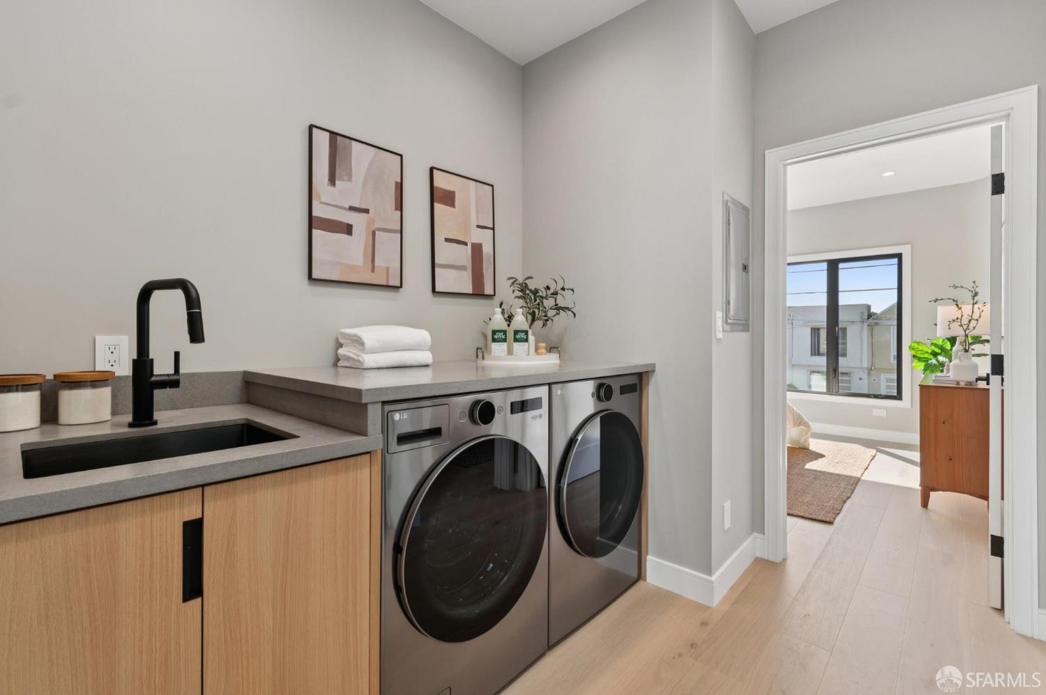 Detail Gallery Image 67 of 99 For 2042 23rd Ave, San Francisco,  CA 94116 - 3 Beds | 3/1 Baths
