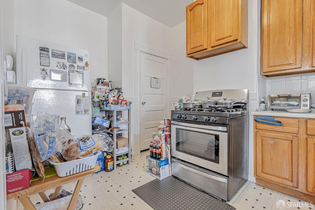 Detail Gallery Image 6 of 17 For 334 4th Ave, San Francisco,  CA 94118 - – Beds | – Baths