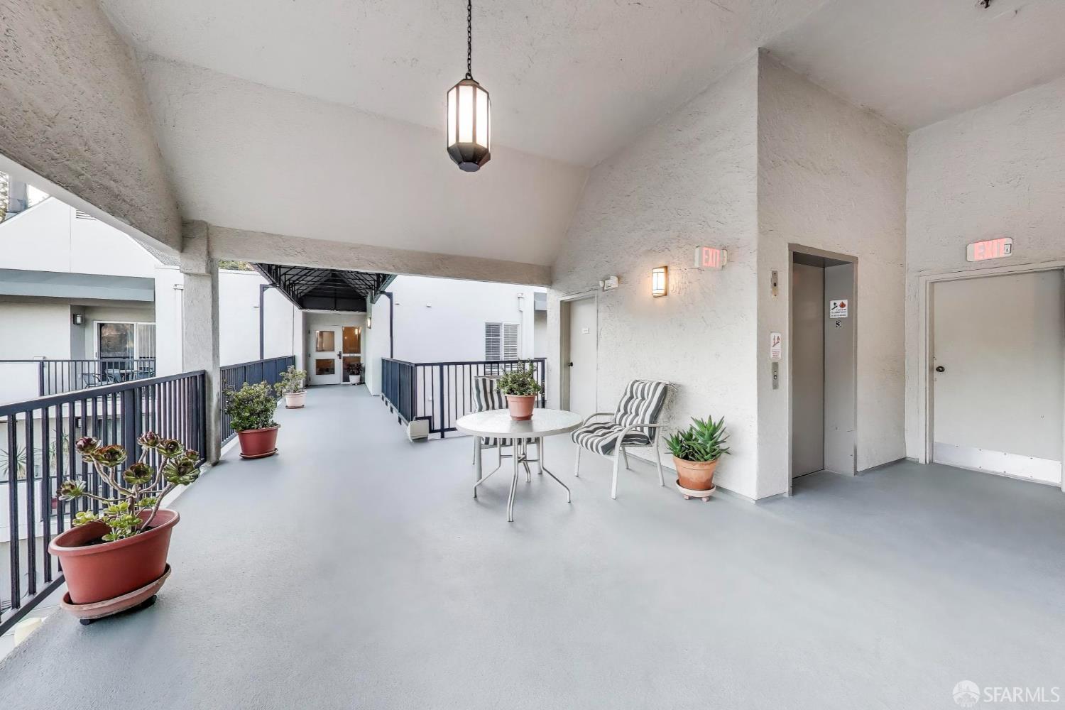 Detail Gallery Image 24 of 34 For 3183 Wayside Plz #308,  Walnut Creek,  CA 94597 - 2 Beds | 2 Baths