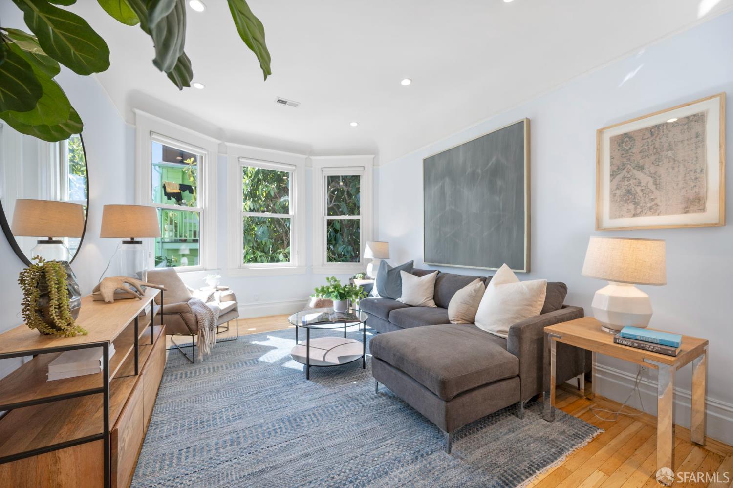 Photo #8: 425067755 Listing: Photo #8