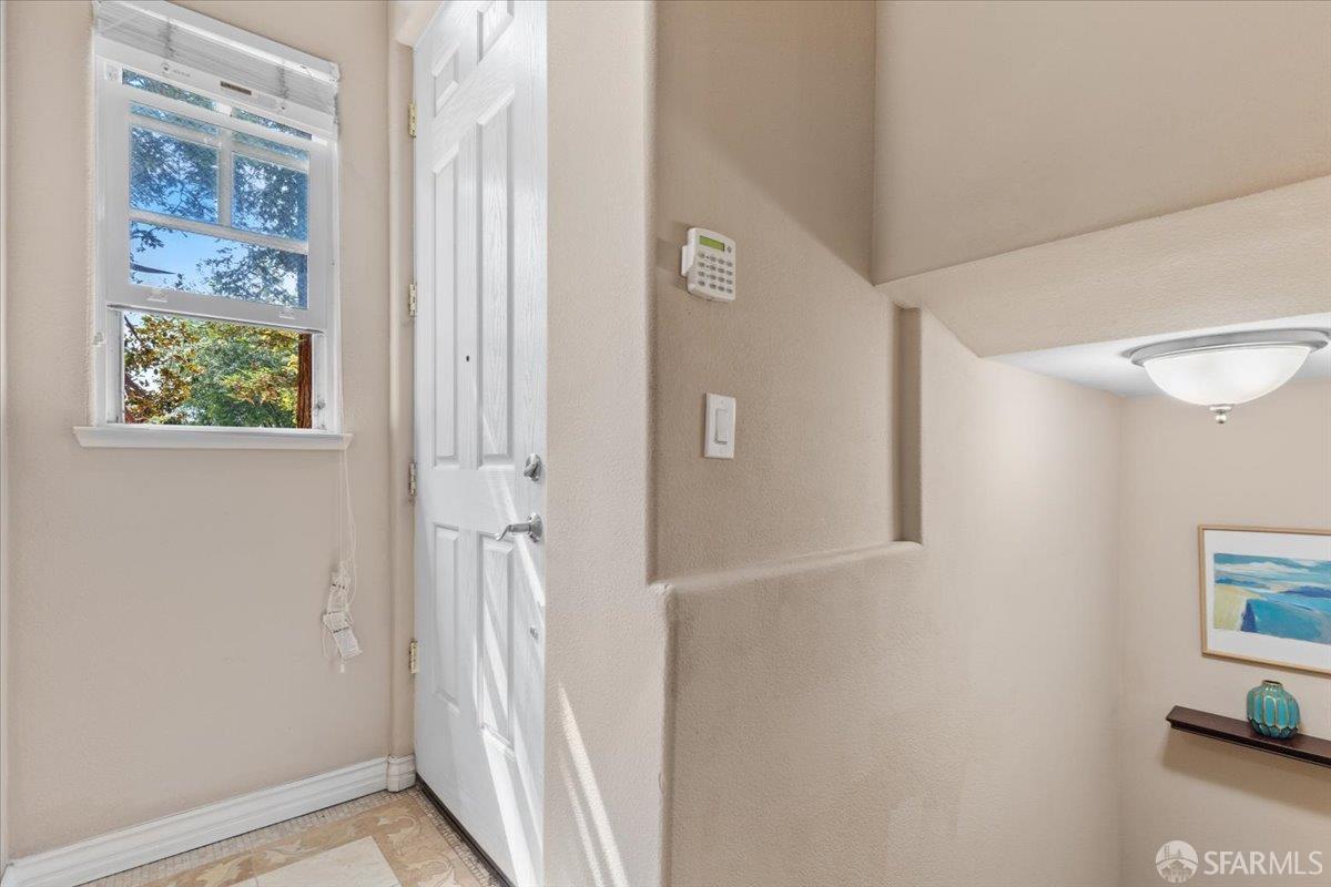 Detail Gallery Image 6 of 51 For 1287 Marcello Dr, San Jose,  CA 95131 - 1 Beds | 1/1 Baths