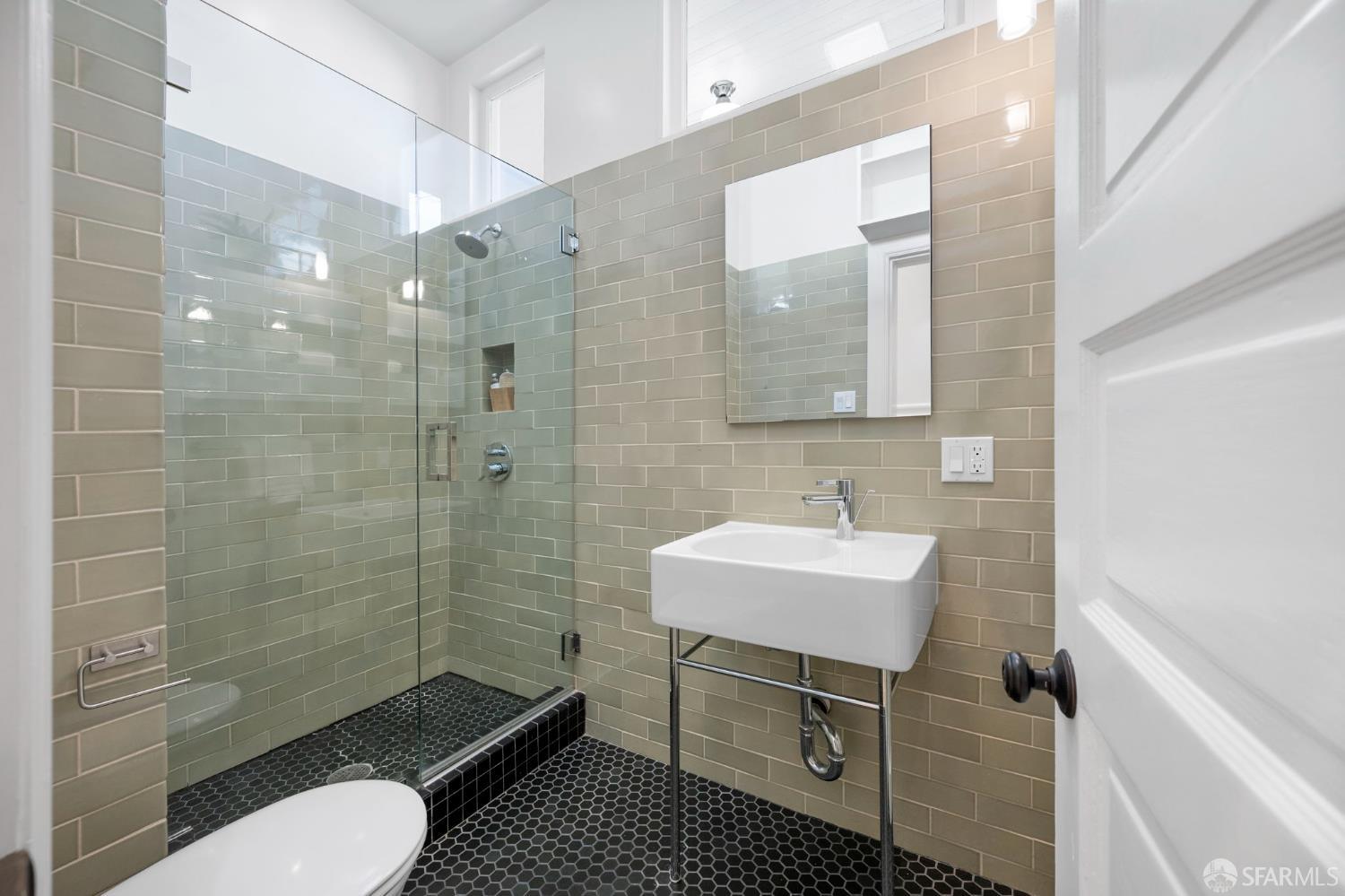 Photo #17: 425067755 Listing: Photo #17