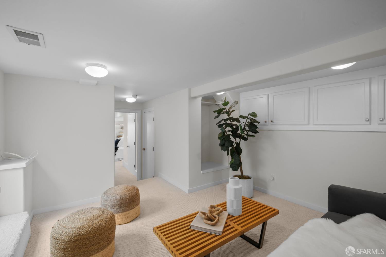 Detail Gallery Image 62 of 73 For 2341 Leavenworth St, San Francisco,  CA 94133 - 4 Beds | 4 Baths