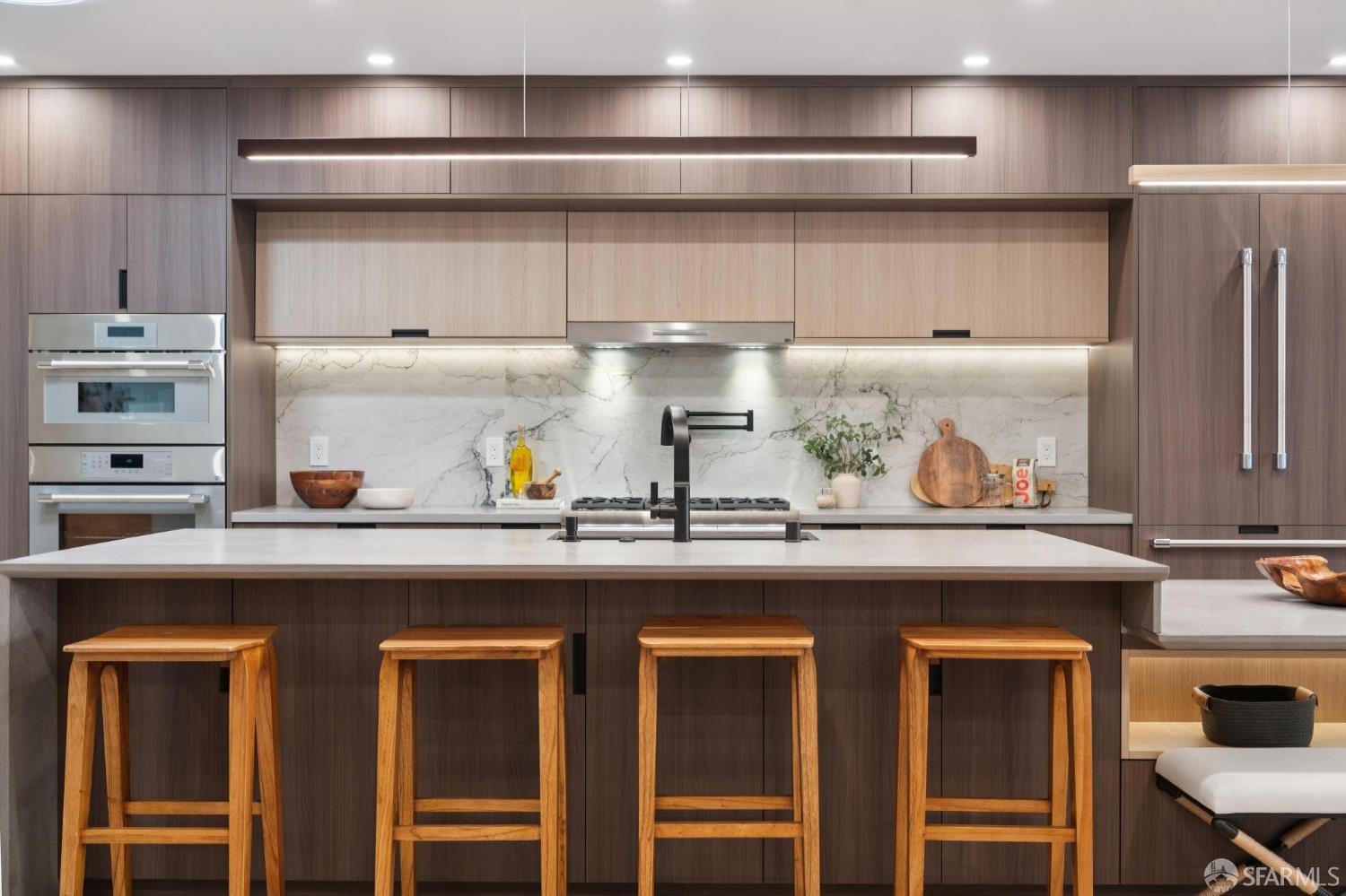 Detail Gallery Image 11 of 99 For 2042 23rd Ave, San Francisco,  CA 94116 - 3 Beds | 3/1 Baths