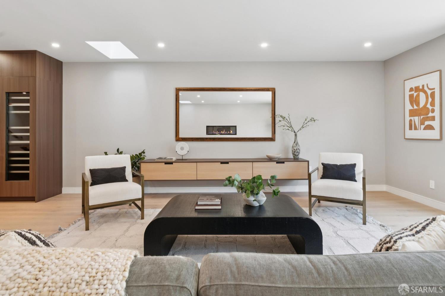 Detail Gallery Image 25 of 99 For 2042 23rd Ave, San Francisco,  CA 94116 - 3 Beds | 3/1 Baths