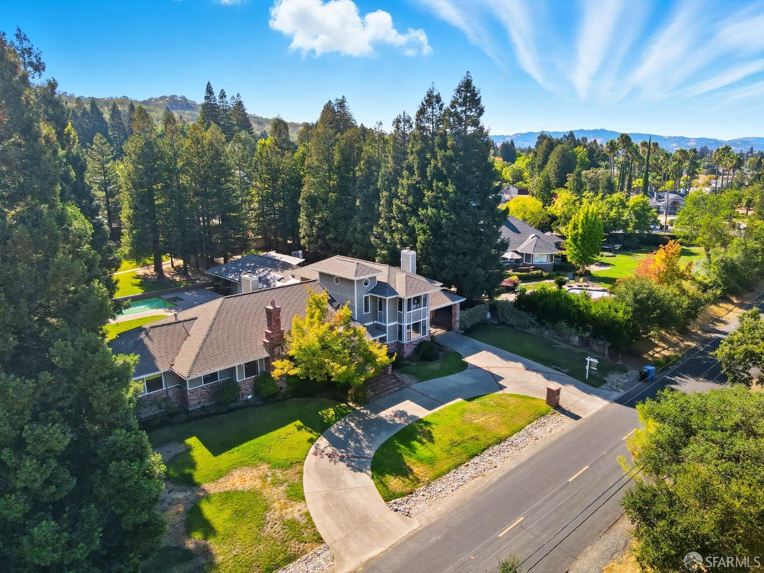 Detail Gallery Image 2 of 79 For 165 Pine Creek Rd, Walnut Creek,  CA 94598 - 4 Beds | 3/1 Baths