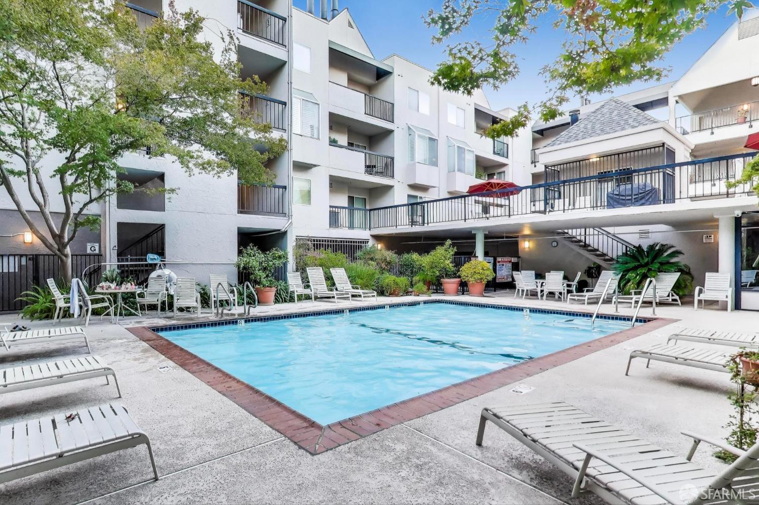 Detail Gallery Image 30 of 34 For 3183 Wayside Plz #308,  Walnut Creek,  CA 94597 - 2 Beds | 2 Baths