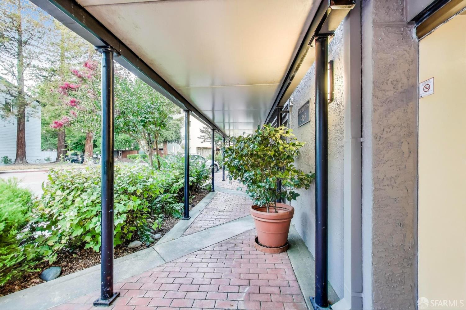 Detail Gallery Image 20 of 34 For 3183 Wayside Plz #308,  Walnut Creek,  CA 94597 - 2 Beds | 2 Baths