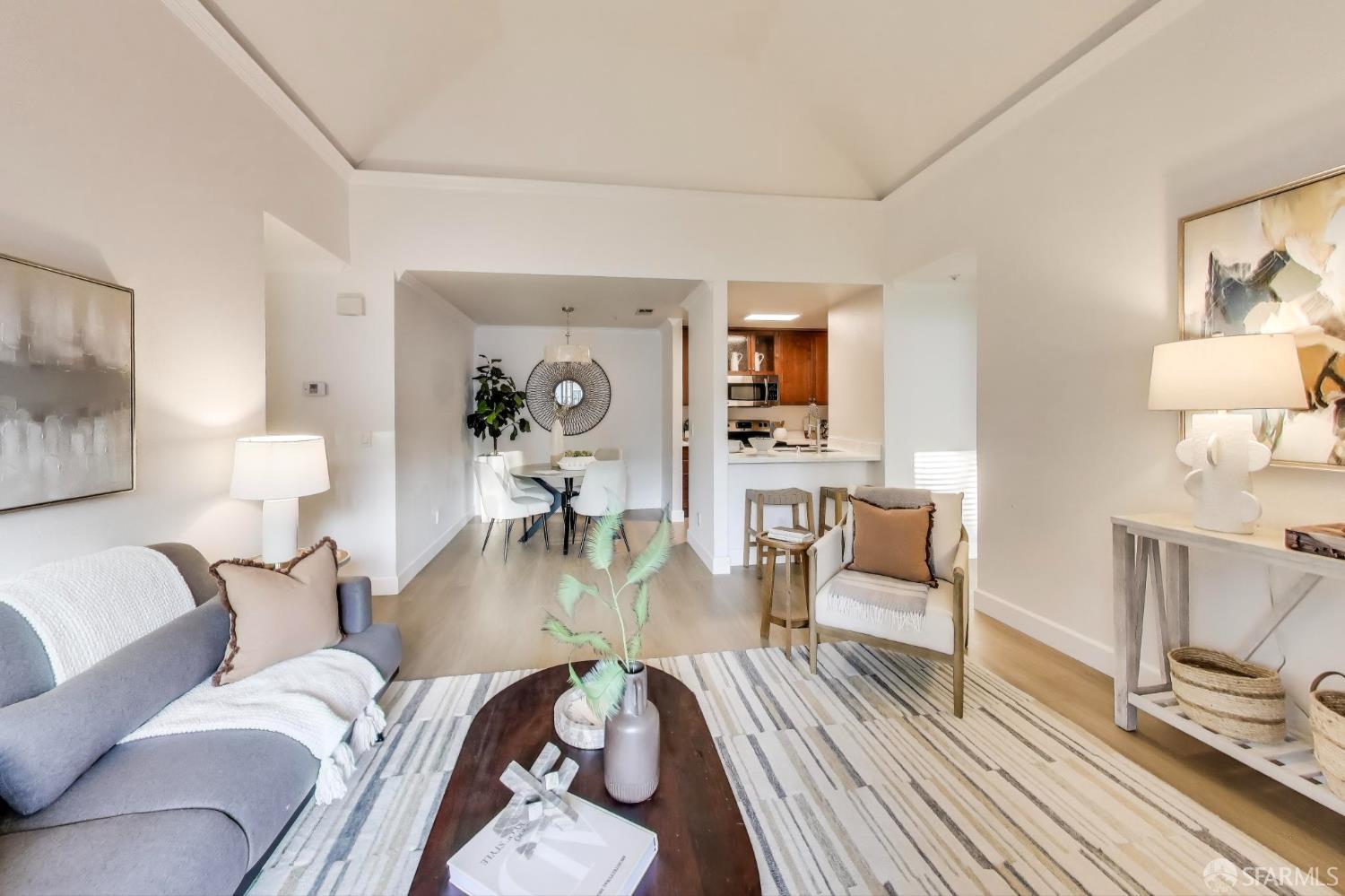 Detail Gallery Image 3 of 34 For 3183 Wayside Plz #308,  Walnut Creek,  CA 94597 - 2 Beds | 2 Baths