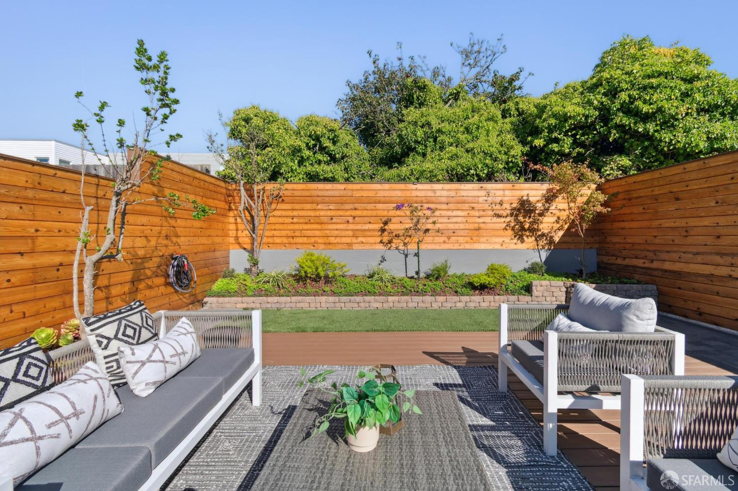 Detail Gallery Image 94 of 99 For 2042 23rd Ave, San Francisco,  CA 94116 - 3 Beds | 3/1 Baths