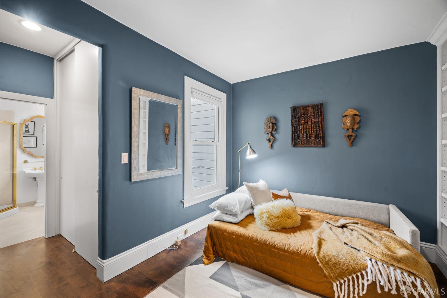 Detail Gallery Image 30 of 73 For 2341 Leavenworth St, San Francisco,  CA 94133 - 4 Beds | 4 Baths