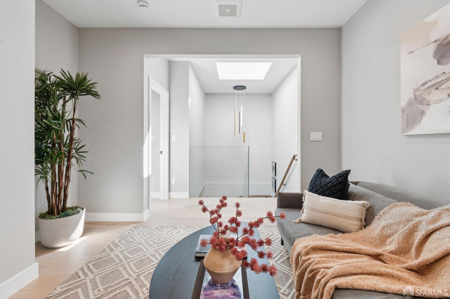 Detail Gallery Image 42 of 99 For 2042 23rd Ave, San Francisco,  CA 94116 - 3 Beds | 3/1 Baths