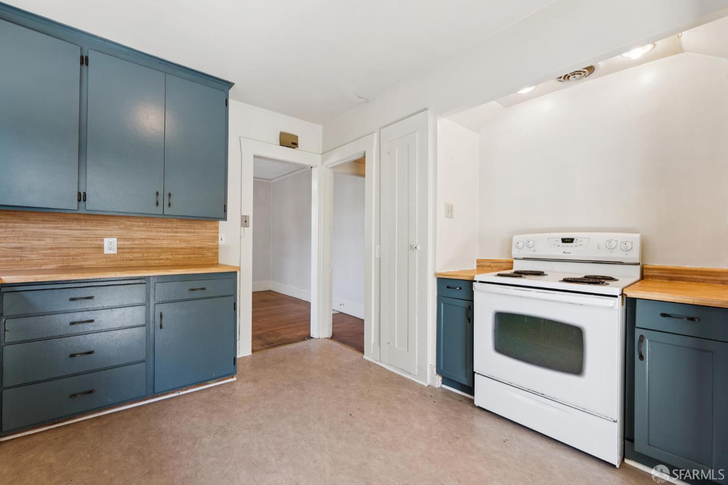 Detail Gallery Image 25 of 59 For 3900 Laurel Ave, Oakland,  CA 94602 - 2 Beds | 1 Baths