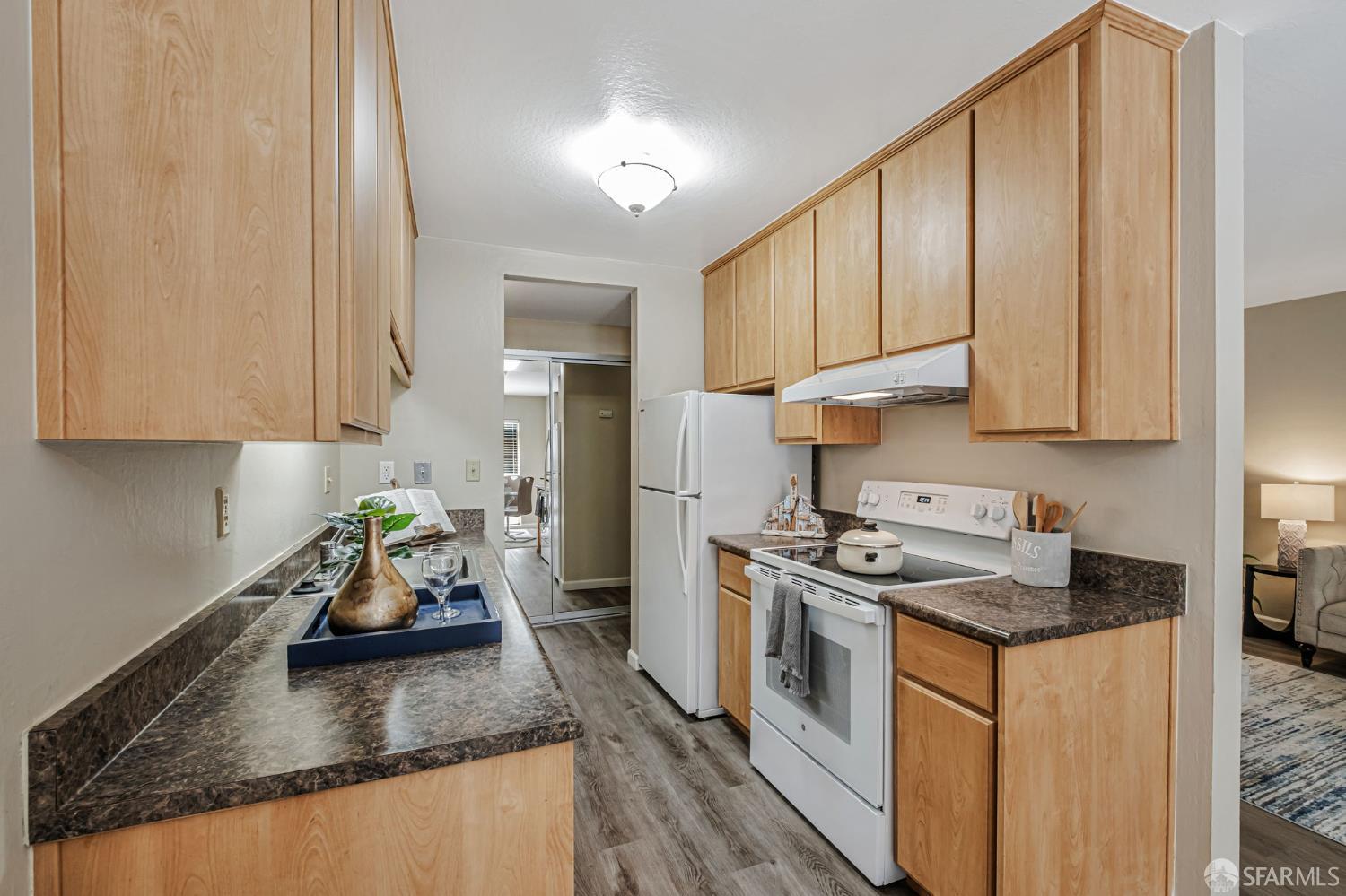 Detail Gallery Image 5 of 22 For 150 Sharene Ln #108,  Walnut Creek,  CA 94596 - 2 Beds | 2 Baths