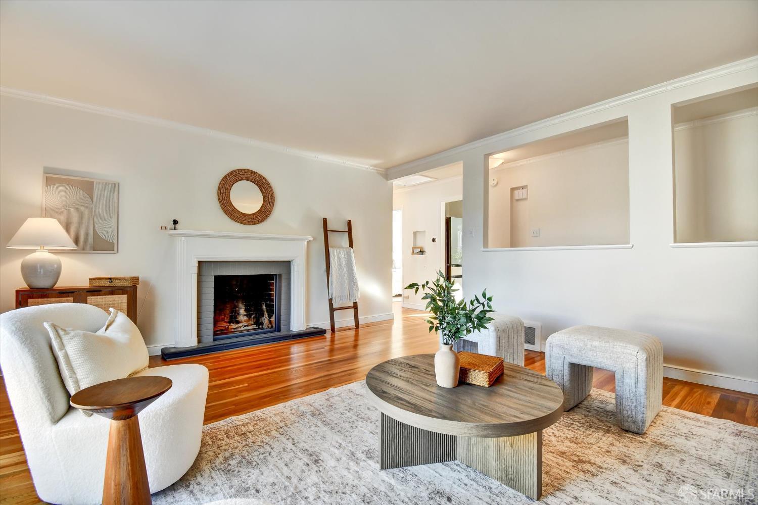Detail Gallery Image 13 of 40 For 19 Robinson Dr, San Francisco,  CA 94112 - 3 Beds | 2 Baths