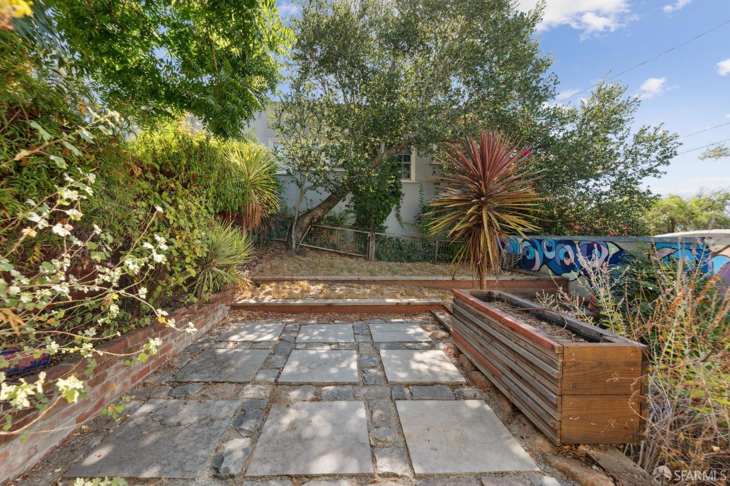 Detail Gallery Image 53 of 59 For 3900 Laurel Ave, Oakland,  CA 94602 - 2 Beds | 1 Baths