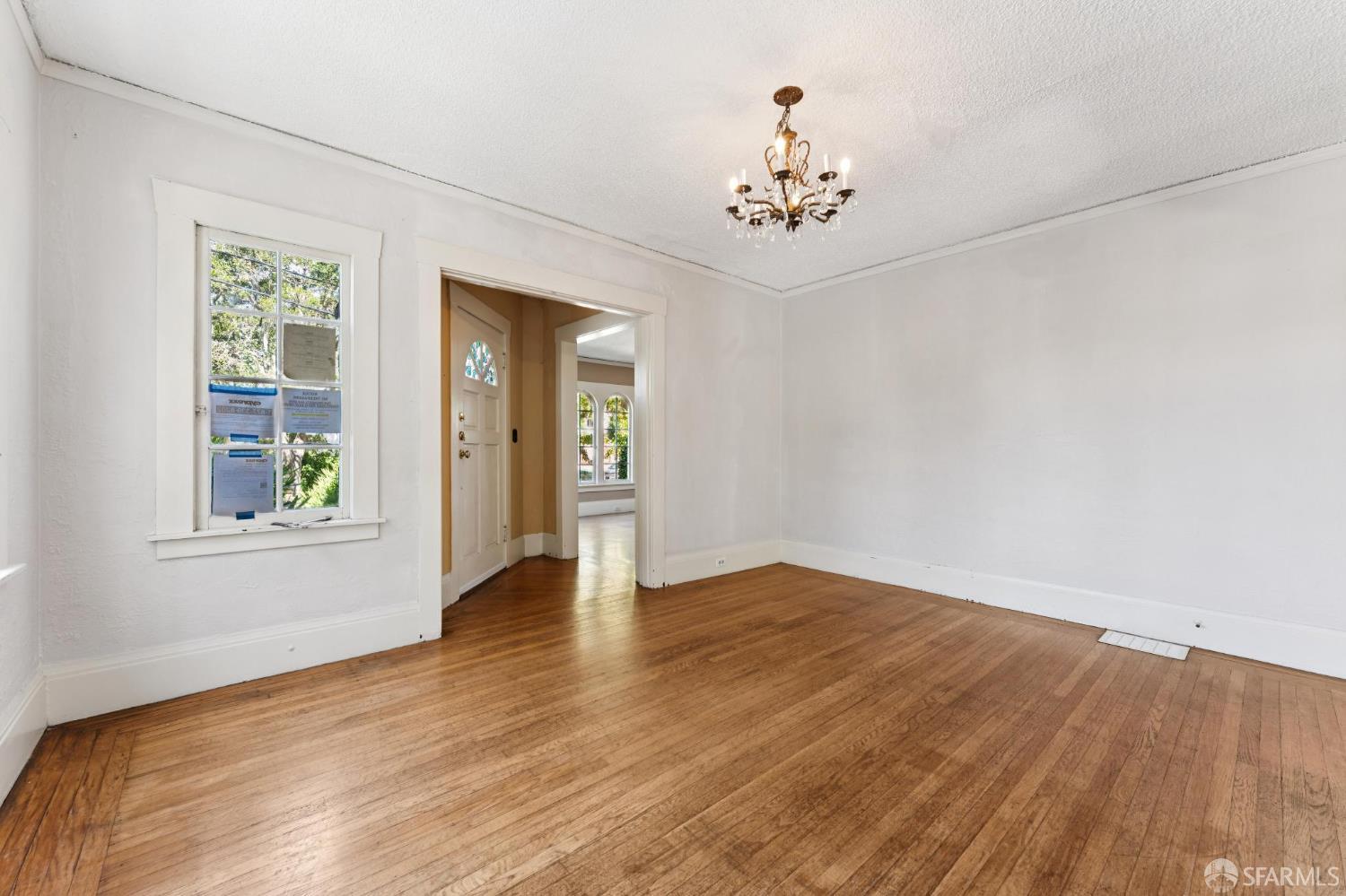 Detail Gallery Image 16 of 59 For 3900 Laurel Ave, Oakland,  CA 94602 - 2 Beds | 1 Baths