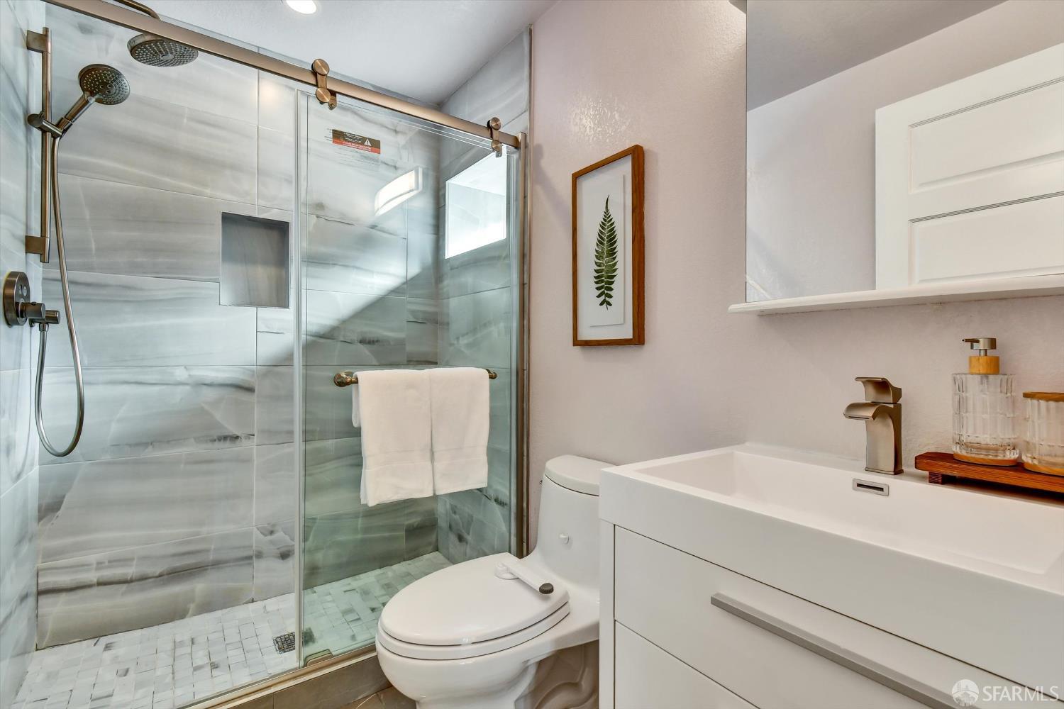 Detail Gallery Image 36 of 40 For 19 Robinson Dr, San Francisco,  CA 94112 - 3 Beds | 2 Baths