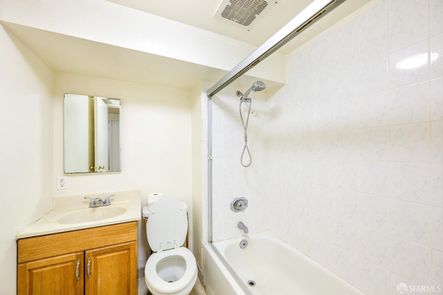 Detail Gallery Image 42 of 55 For 225 Cotter St, San Francisco,  CA 94112 - 3 Beds | 1 Baths