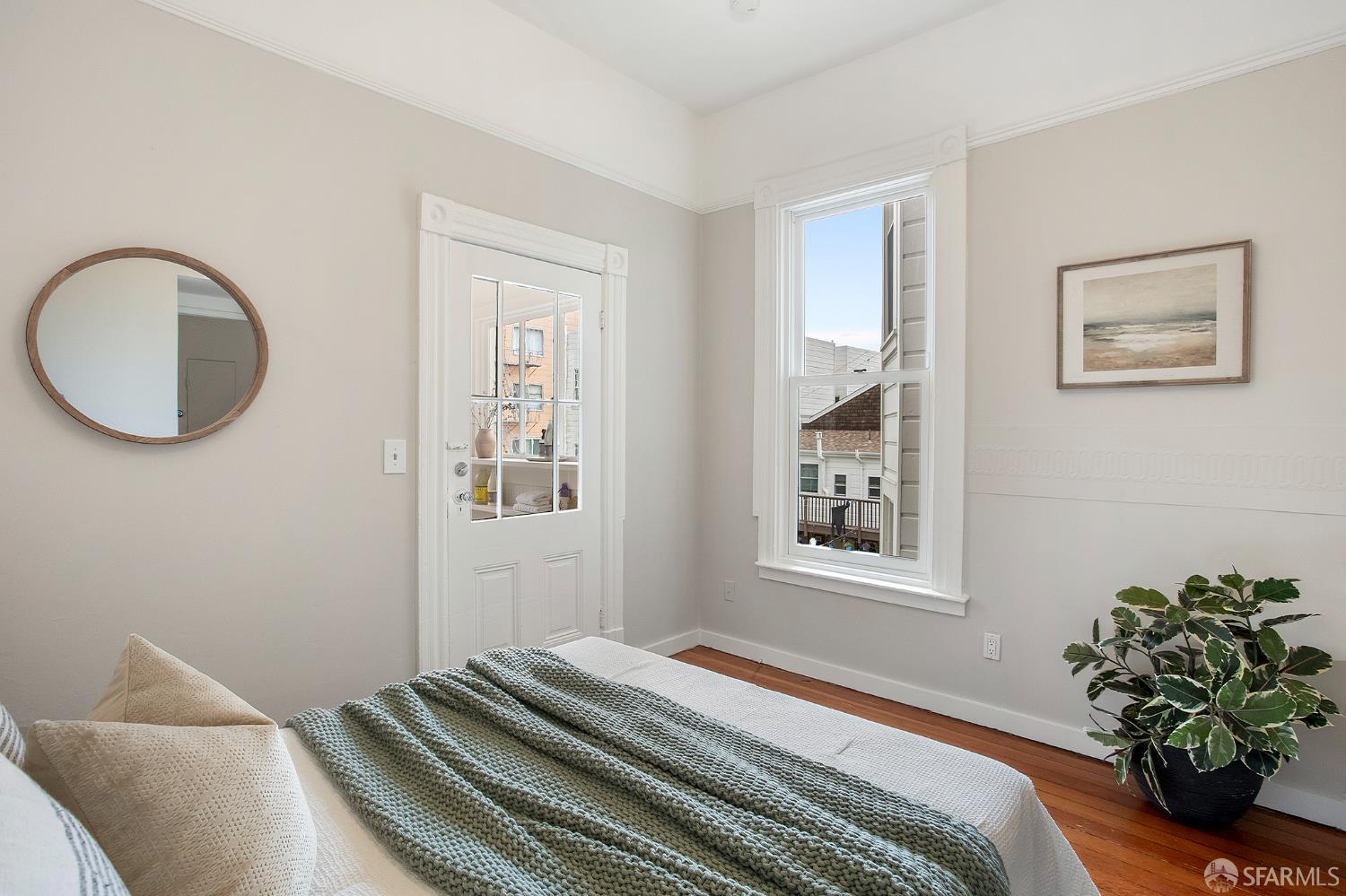 Detail Gallery Image 16 of 22 For 16 Henry St, San Francisco,  CA 94114 - 2 Beds | 1 Baths