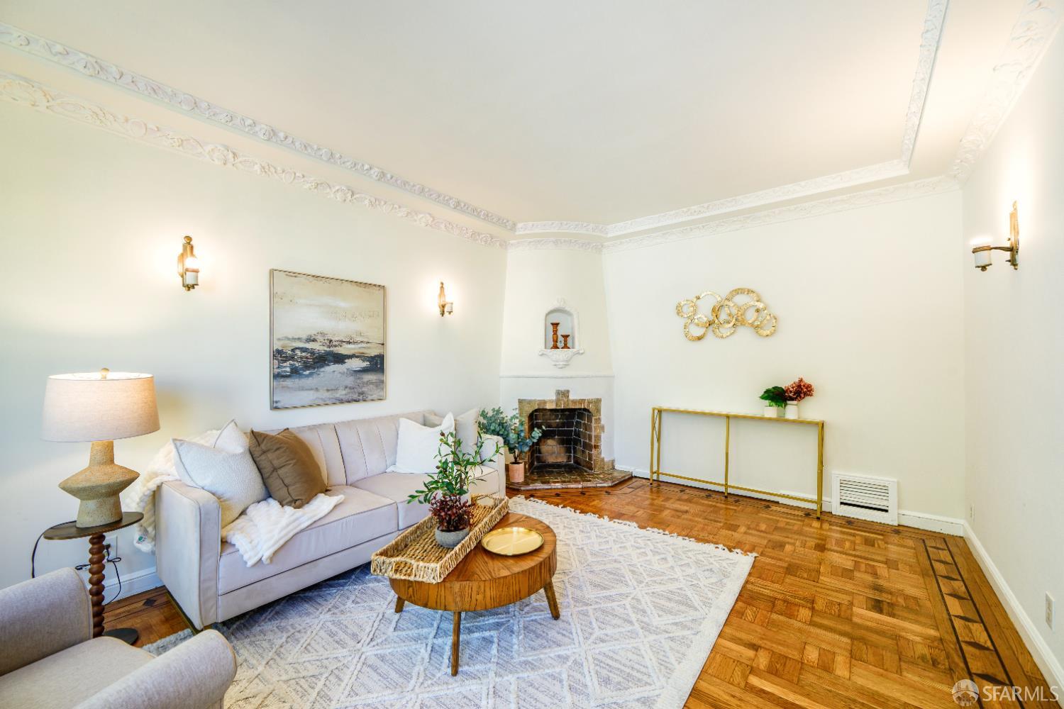 Detail Gallery Image 5 of 55 For 225 Cotter St, San Francisco,  CA 94112 - 3 Beds | 1 Baths