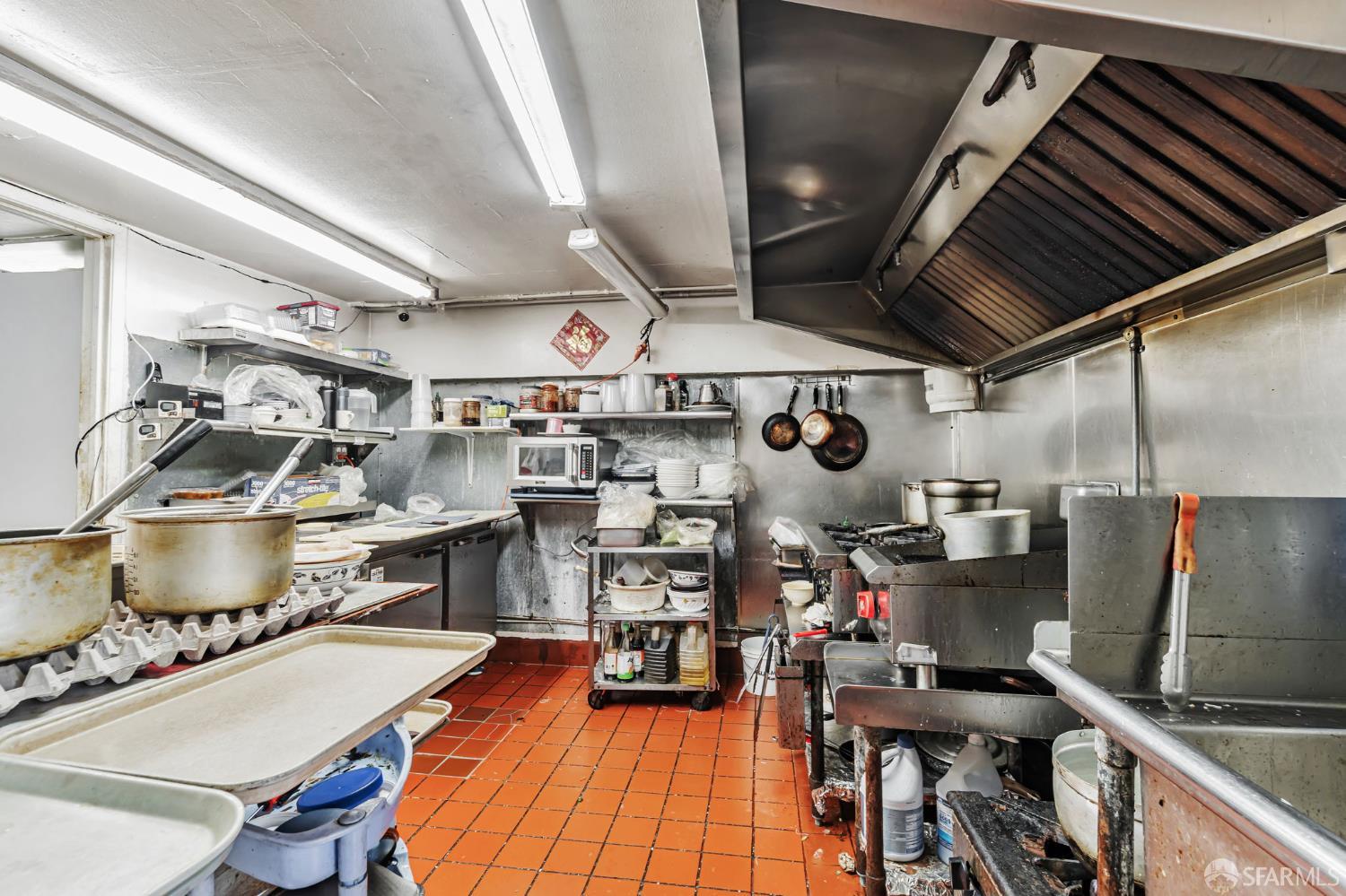 Detail Gallery Image 35 of 46 For 2201 Clement St, San Francisco,  CA 94121 - – Beds | – Baths