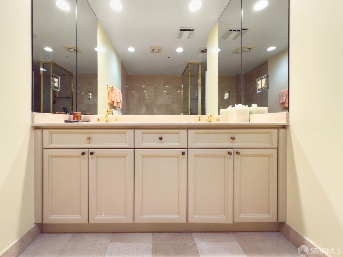 Photo #24: 425076255 Listing: Photo #24