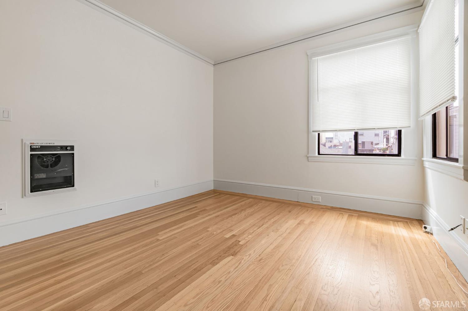 Detail Gallery Image 13 of 46 For 2201 Clement St, San Francisco,  CA 94121 - – Beds | – Baths