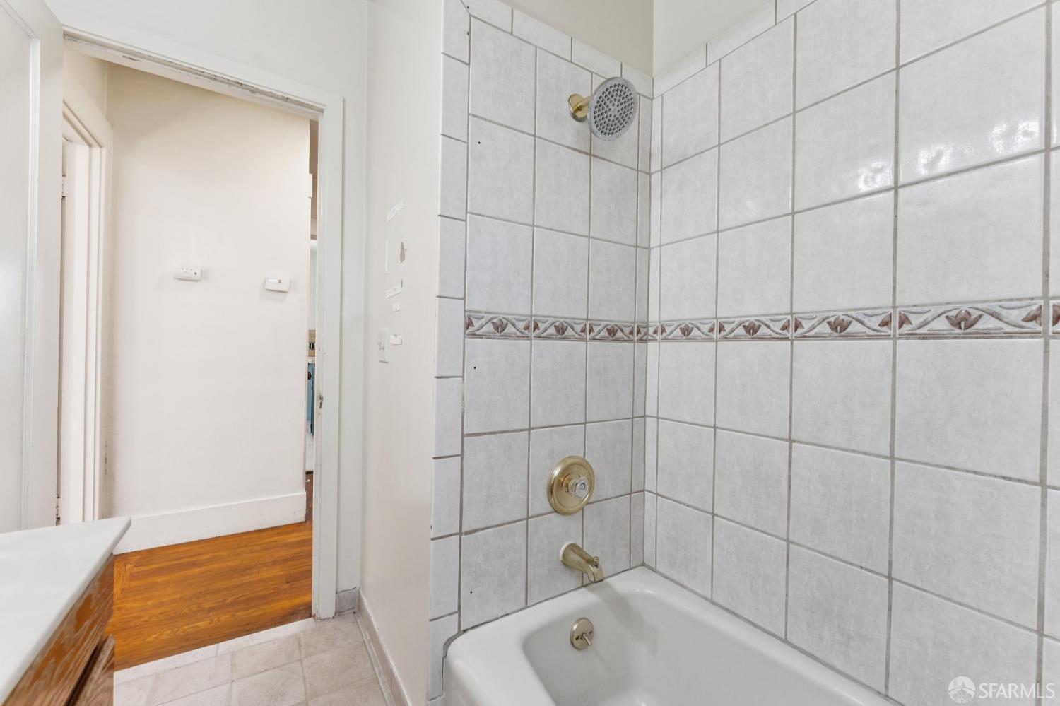 Detail Gallery Image 41 of 59 For 3900 Laurel Ave, Oakland,  CA 94602 - 2 Beds | 1 Baths