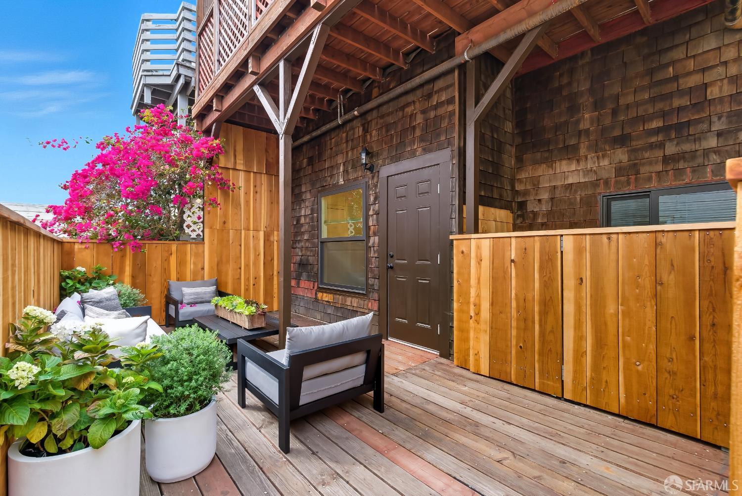 Photo #5: 425076217 Listing 