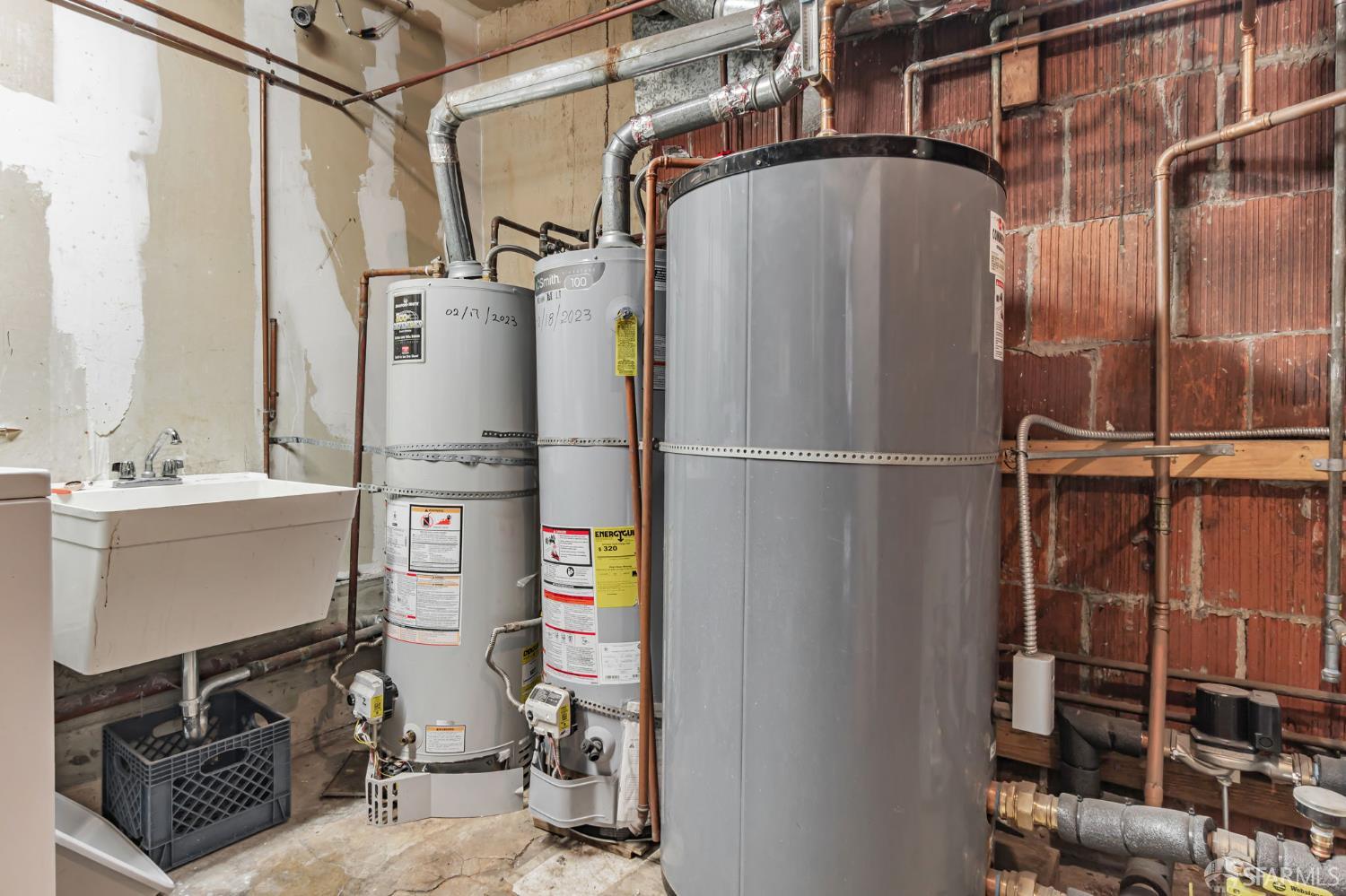 Detail Gallery Image 19 of 46 For 2201 Clement St, San Francisco,  CA 94121 - – Beds | – Baths