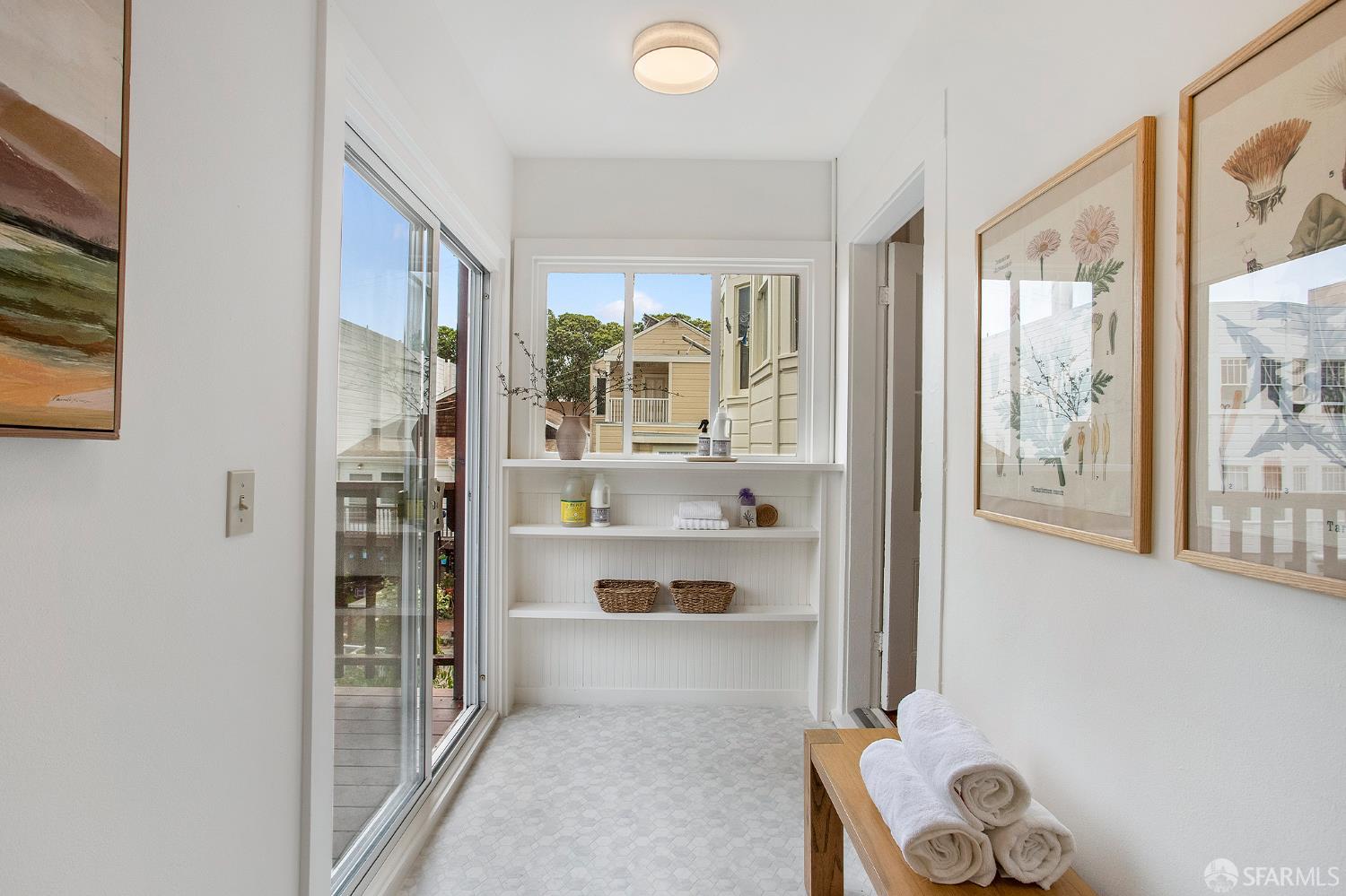 Detail Gallery Image 17 of 22 For 16 Henry St, San Francisco,  CA 94114 - 2 Beds | 1 Baths