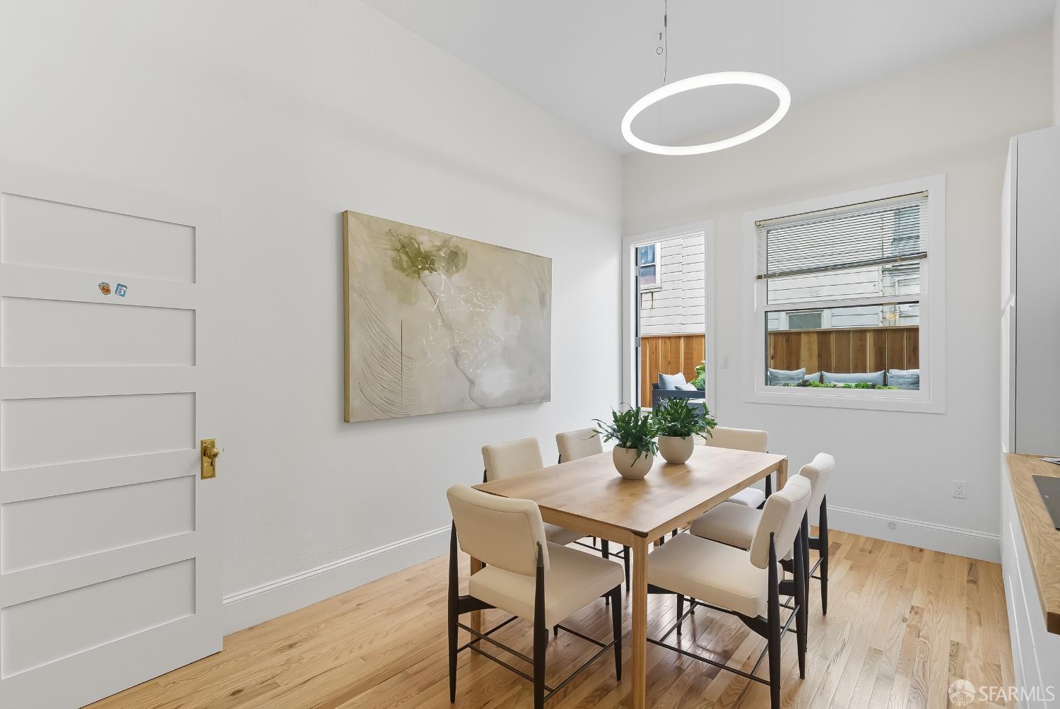 Photo #3: 425076217 Listing 
